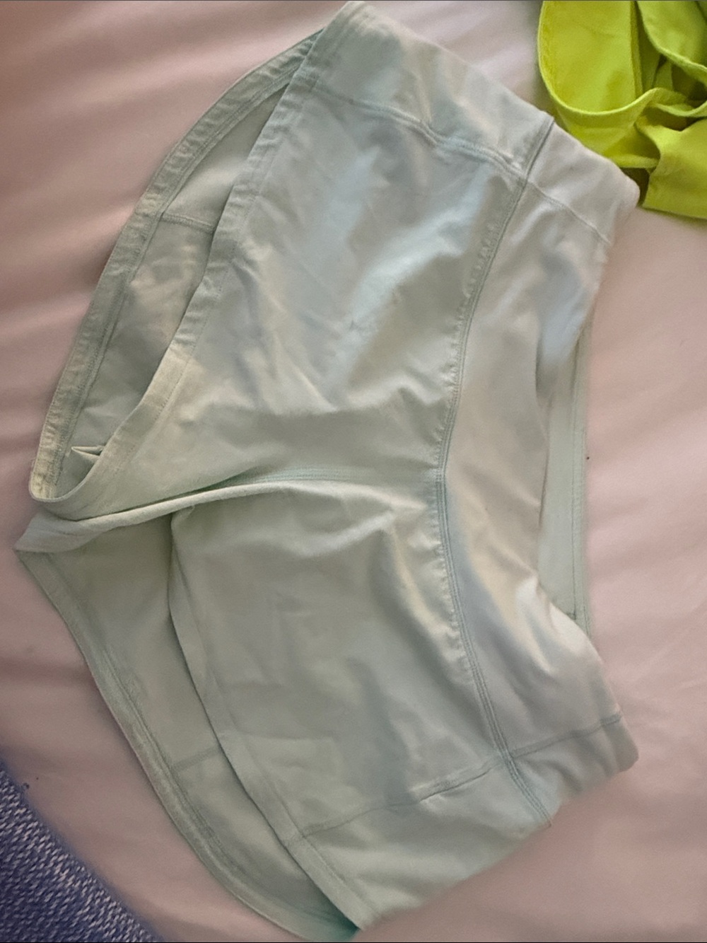 Lululemon Mint Green Speed Ups 2.5 low waist